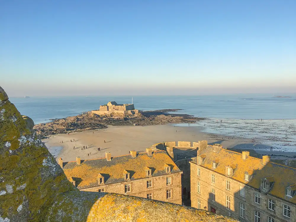 Tendances Magazine Magazine Deco Maison 2 Vue Depuis Le Chateau Intra Muros Saint Malo SMBMSM 5632 Copie