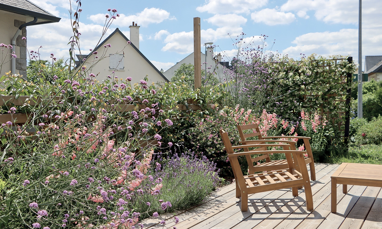 Tendances Magazine Magazine Deco Maison LUNIVERS DES JARDINS 2 1 Tendances Magazine Magazine Deco Maison LUNIVERS DES JARDINS 2 1